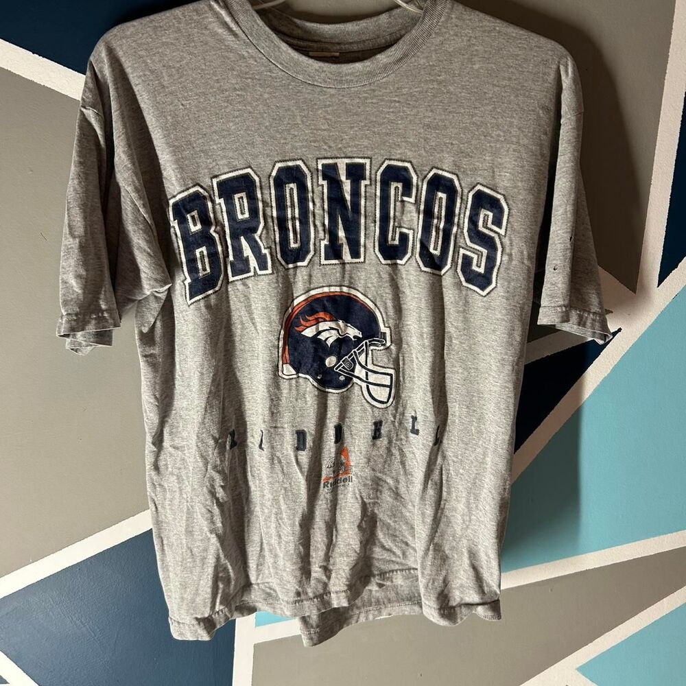 Vintage 90s broncos Riddell Men's Grey T-shirt